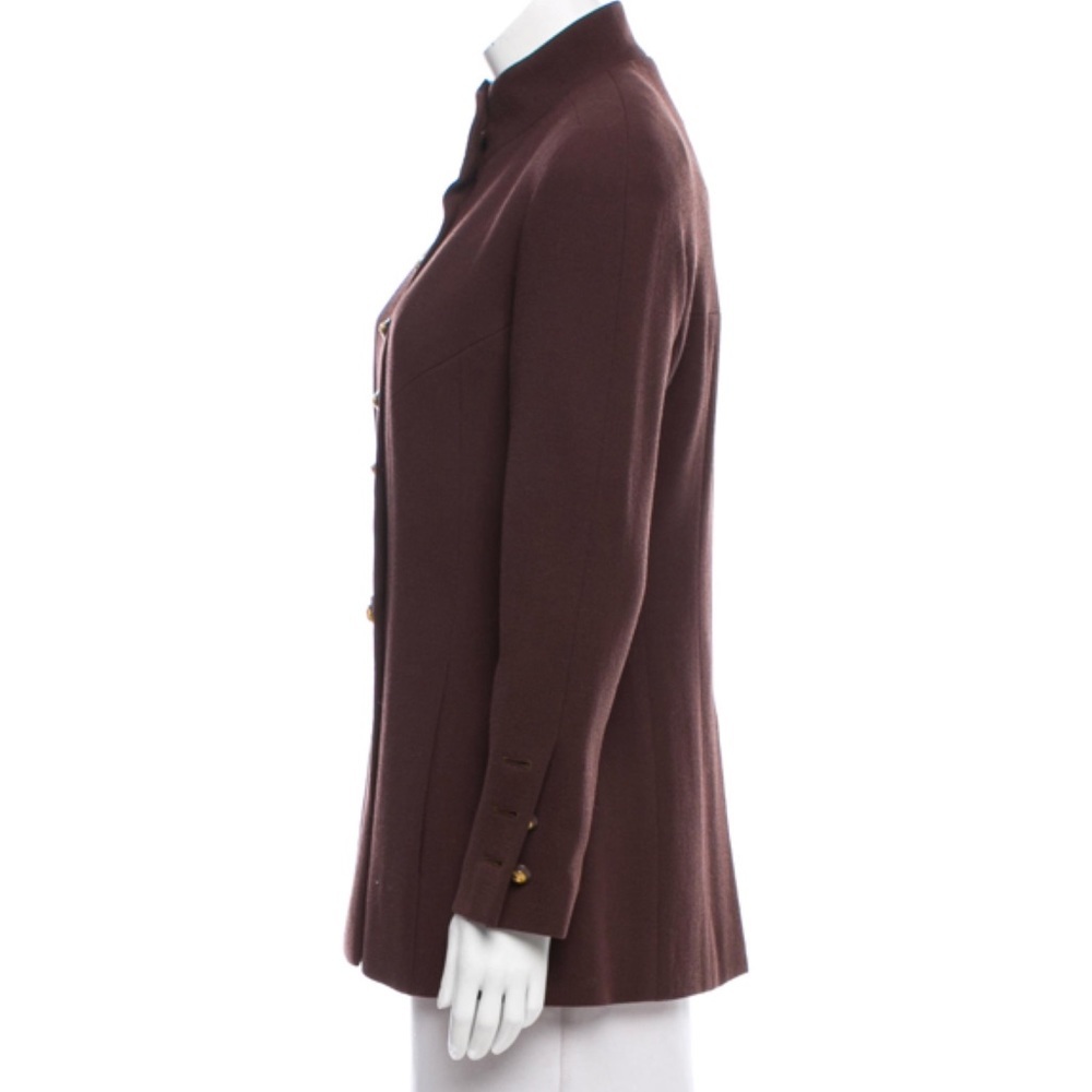 Chanel Structured Lightweight Jacket - Picture 2 of 3